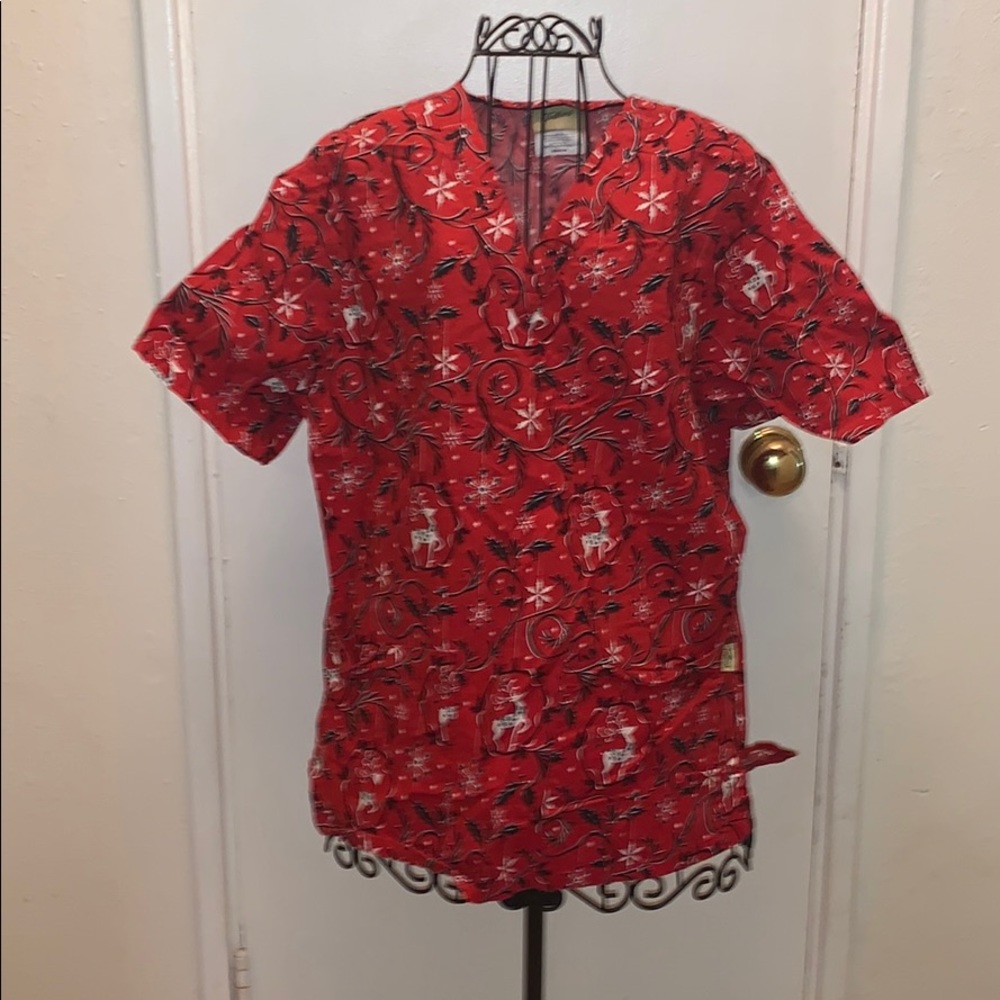 🍭Christmas Scrub Top🍭